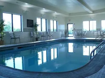 Hampton & Hotel