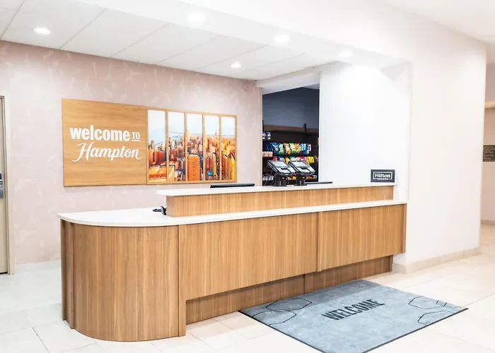 Hotel Hampton &