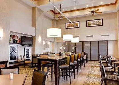 Hotel Hampton & 3*